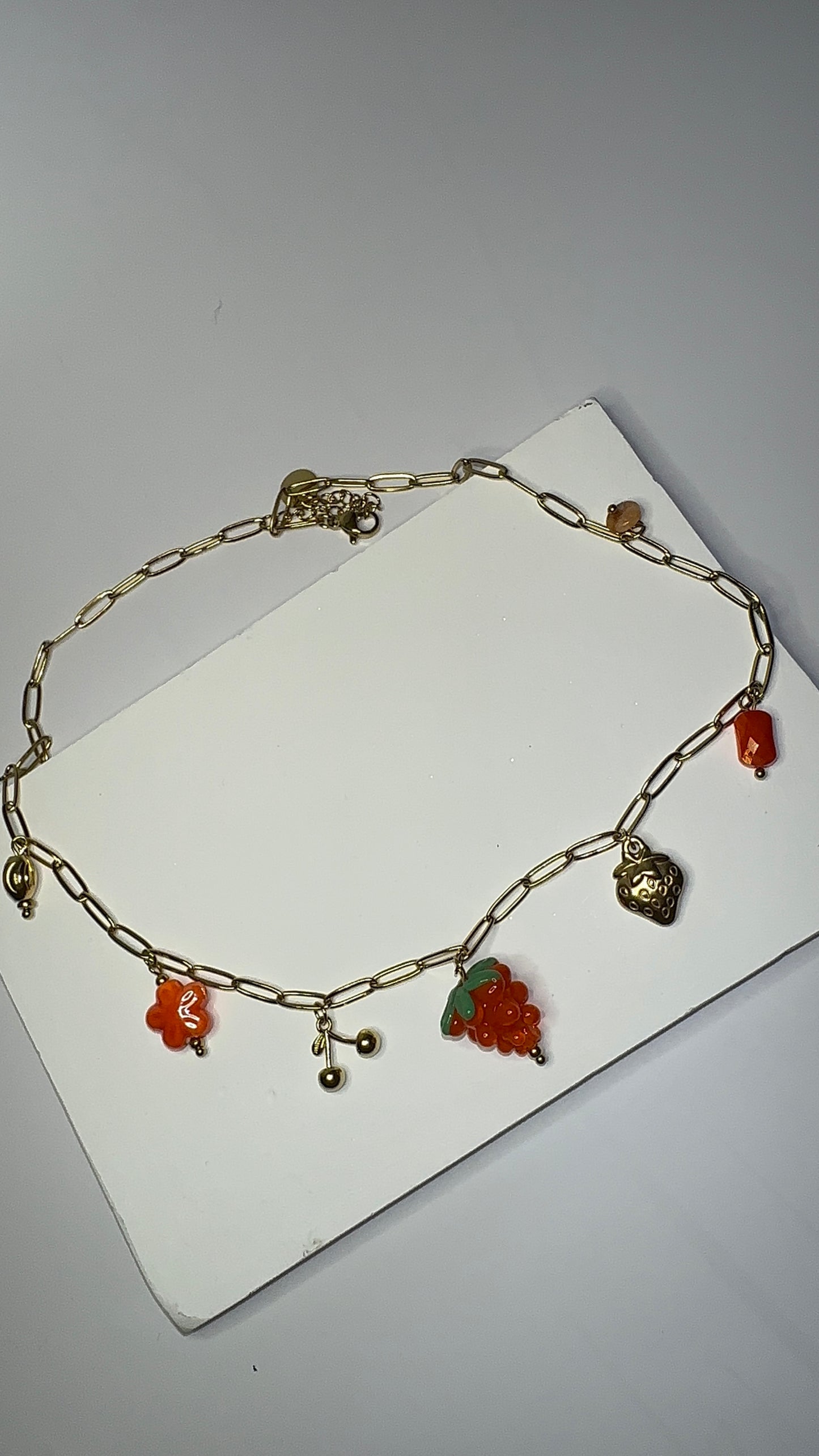 Collier fruit orange