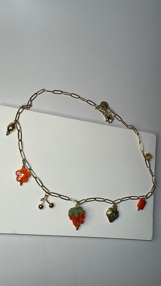 Collier fruit orange